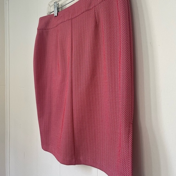 Express NEW Red Herringbone Pencil Mini Skirt Holiday Festive Size 9/10 NWT - Picture 9 of 12